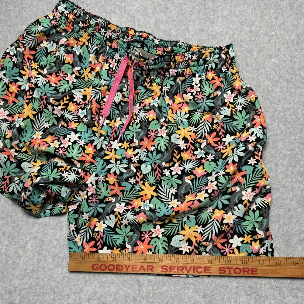 Chubbies Mens Swim Trunks Tropical Toucan Floral 5.5 Inch Inseam XL Black Pink